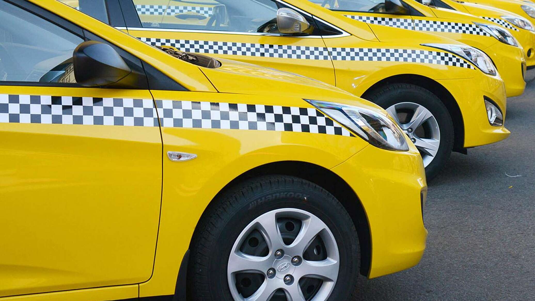 Агрегаторы такси и их водители будут работать по новым правилам с 2025 года