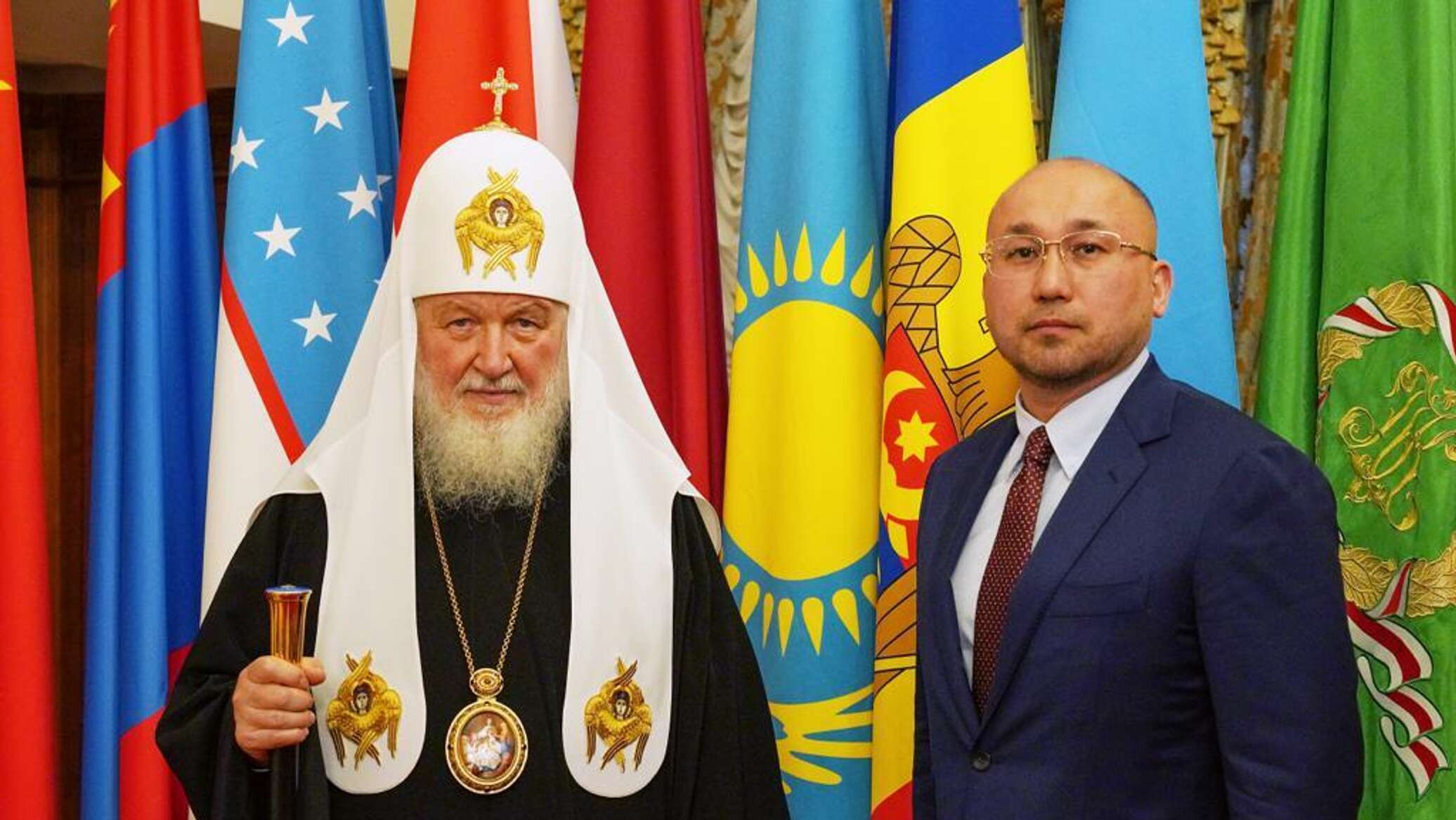 Посол Казахстана в России встретился с Патриархом Кириллом 