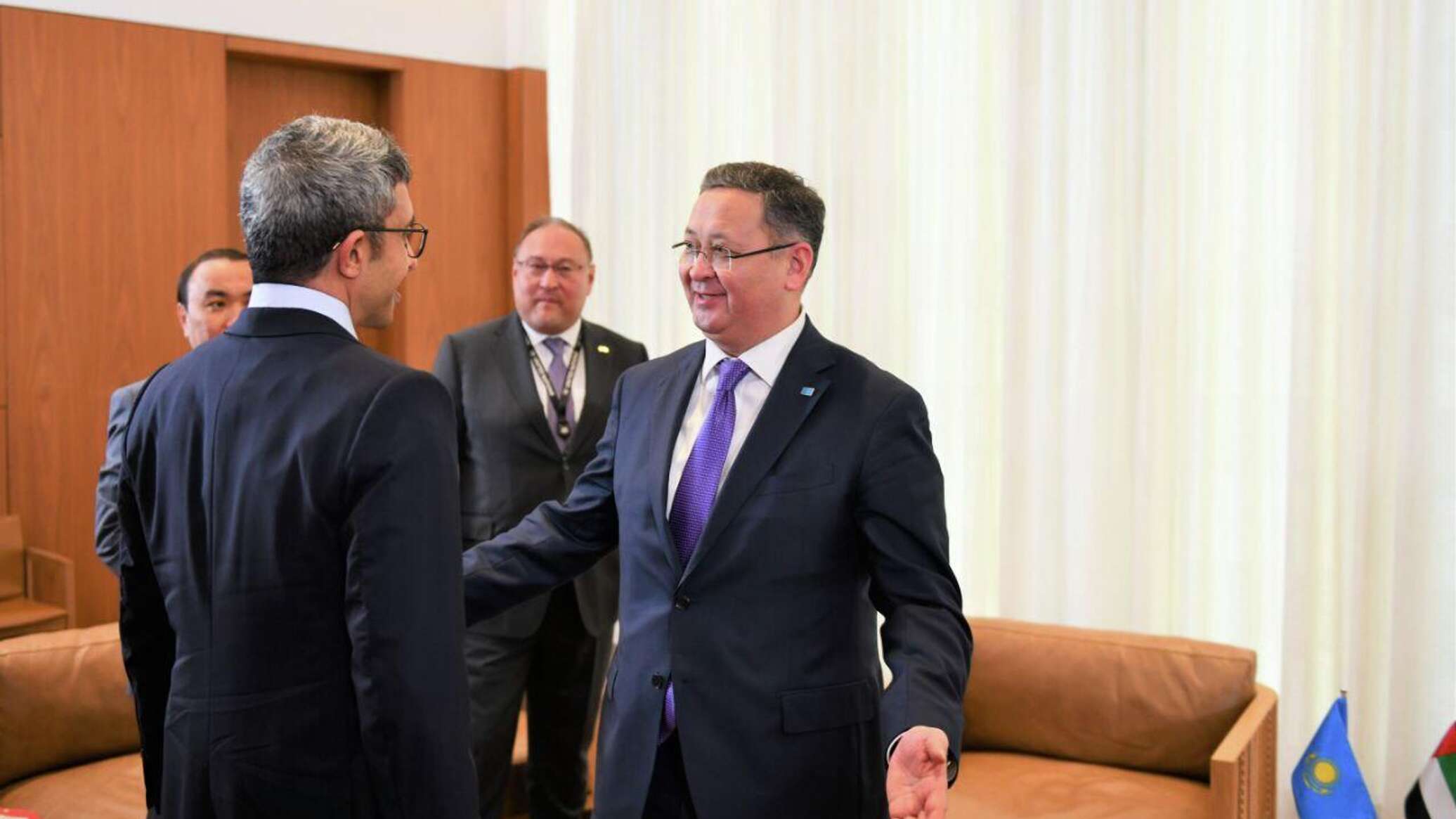 Глава МИД Казахстана Нуртлеу встретился с коллегами из Европы и ОАЭ