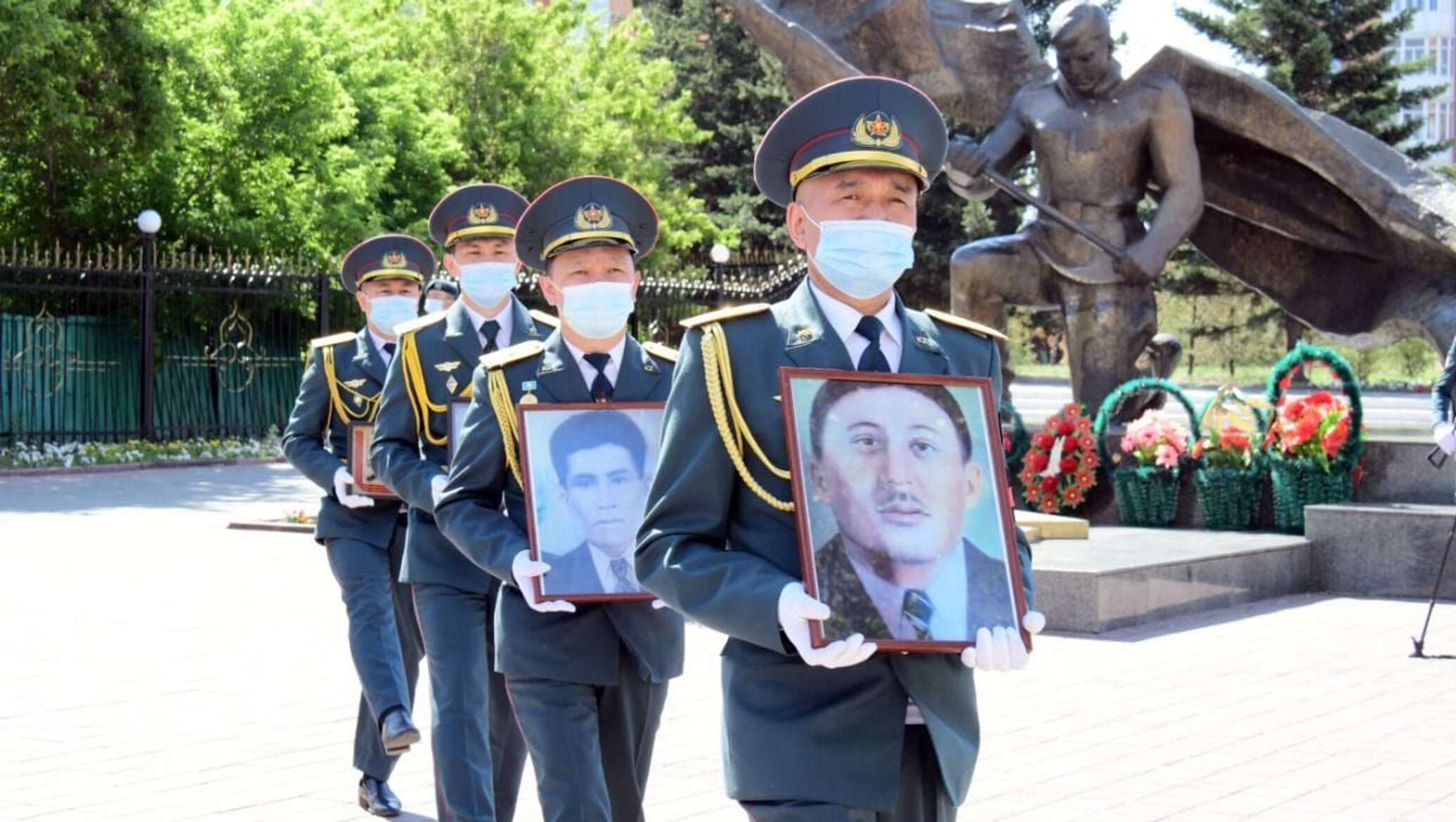 Как российские поисковики находят останки бойцов из Казахстана