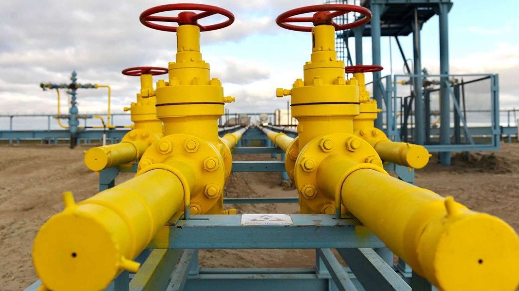 Происходит впервые: РФ запустит газ в Узбекистан через Казахстан в субботу
